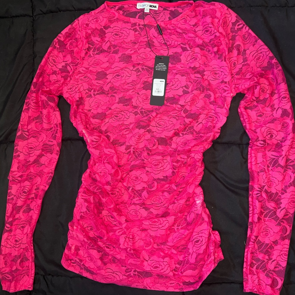 Lace Ruched Top - Picture 3 of 4